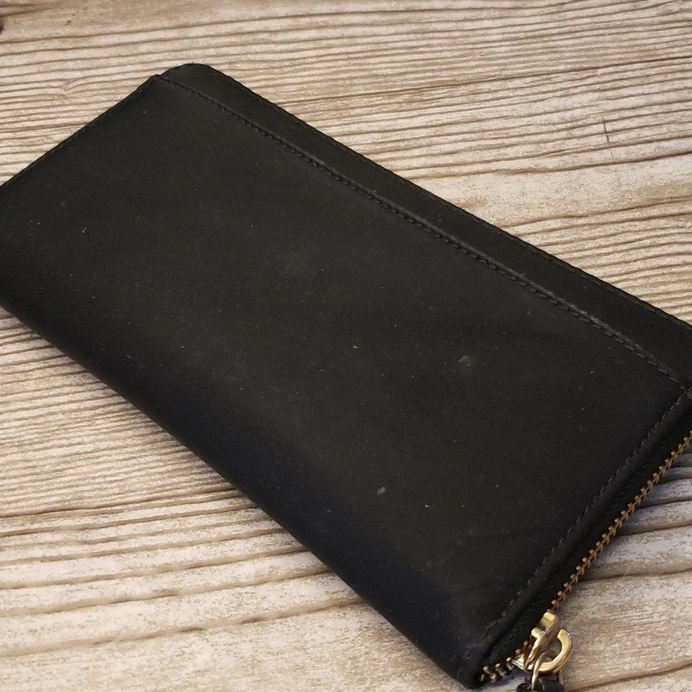 Kate Spade nylon zipper wallet